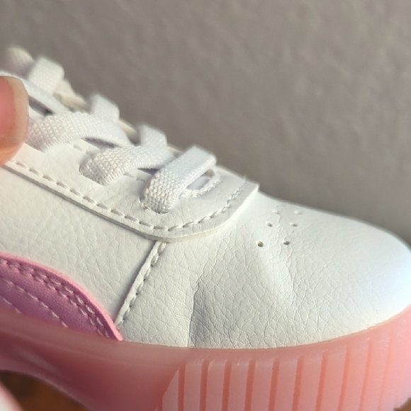 Puma Toddler Kids Sneakers in White and Pink Size 5 - Picture 8 of 9